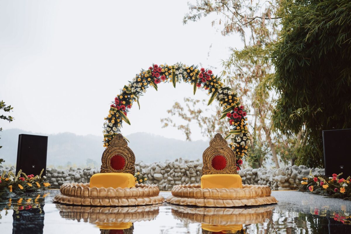 Decoração de casamento ao ar livre