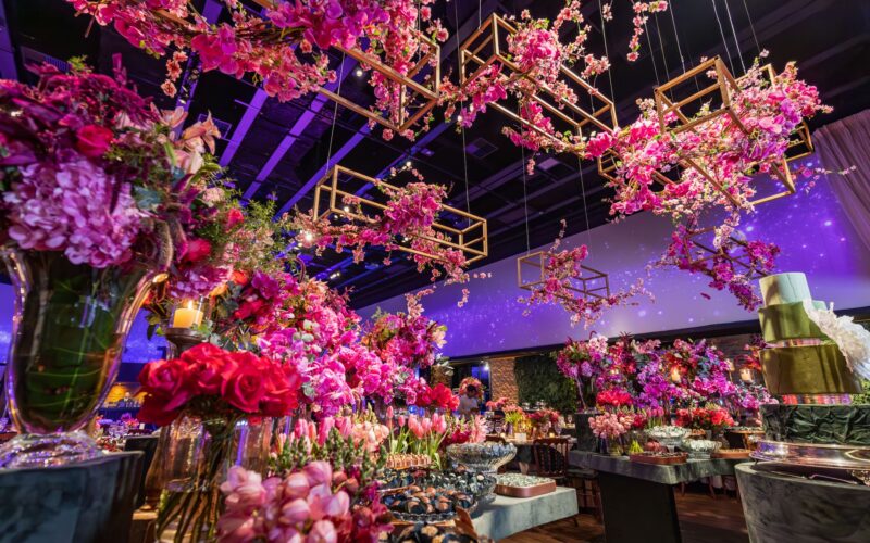 Decoração de Festa Roxo e Dourado