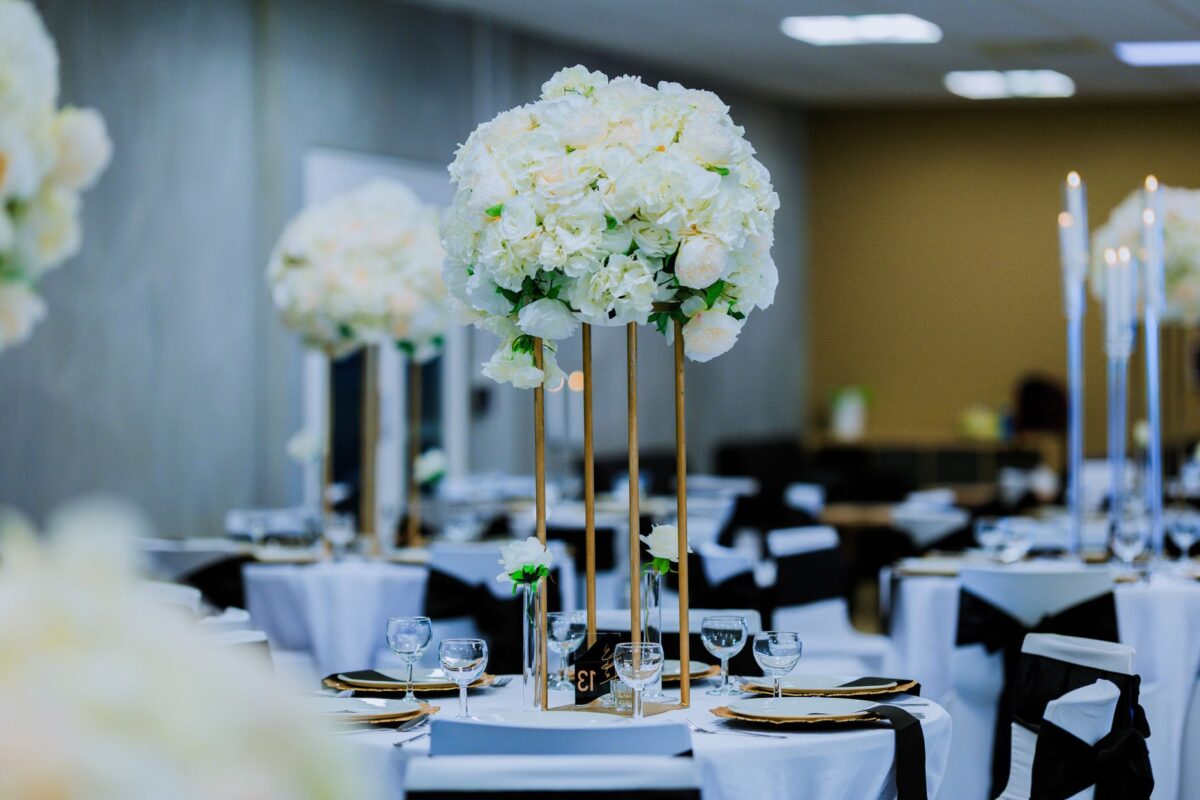 wedding reception decoration ideas with candles