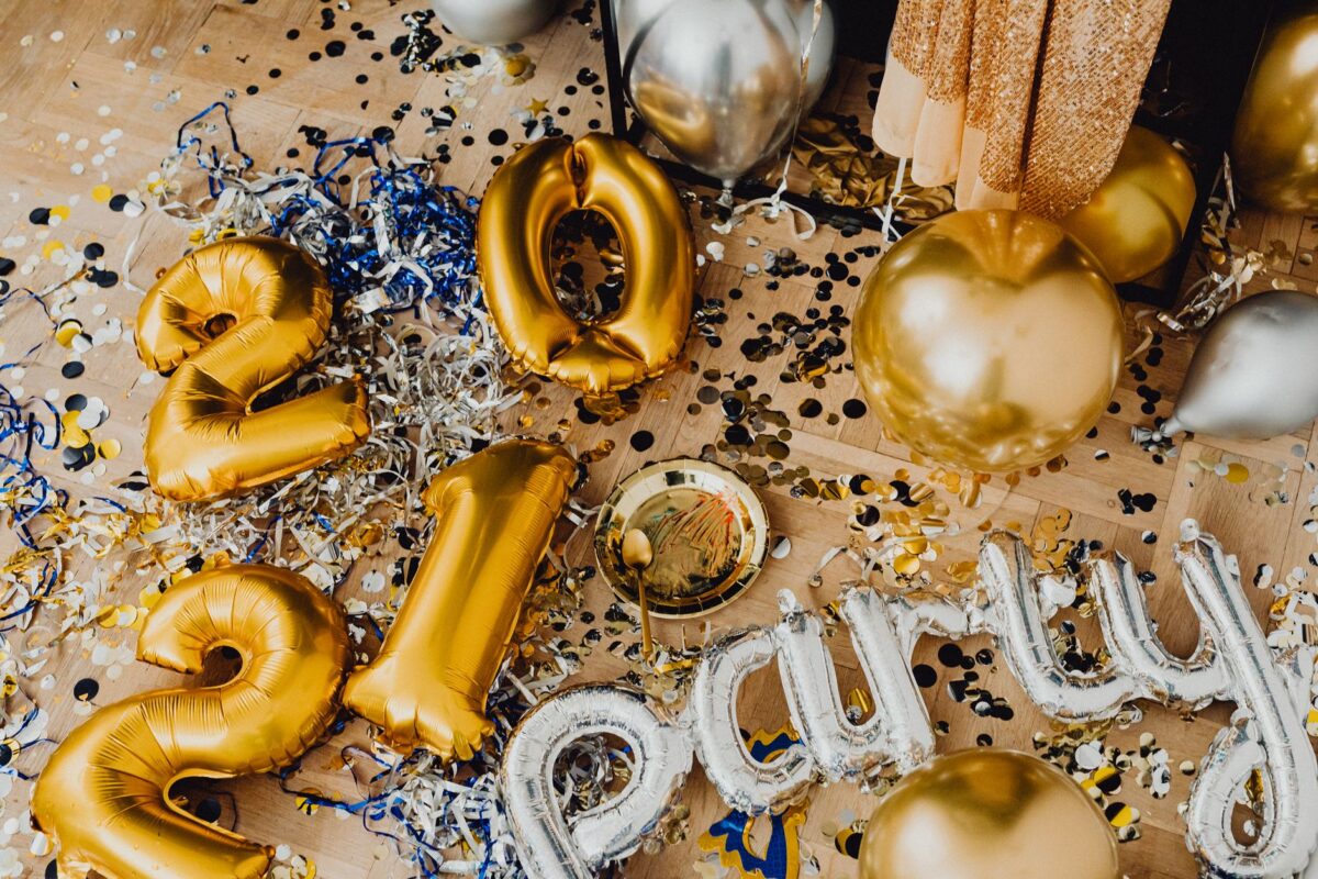 Decoração de festa de aniversário adulto com ideias criativas