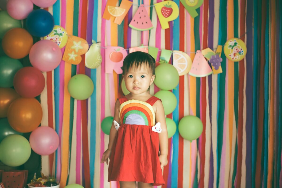 Balões coloridos para aniversário infantil