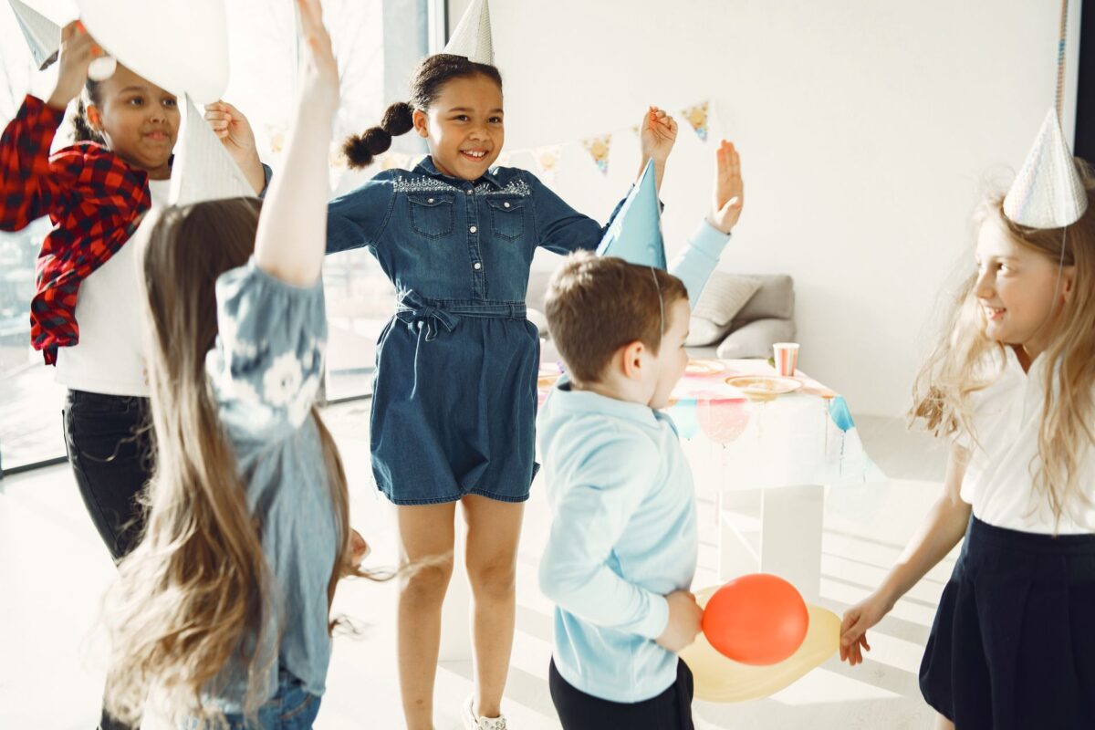 Balões coloridos para festa infantil