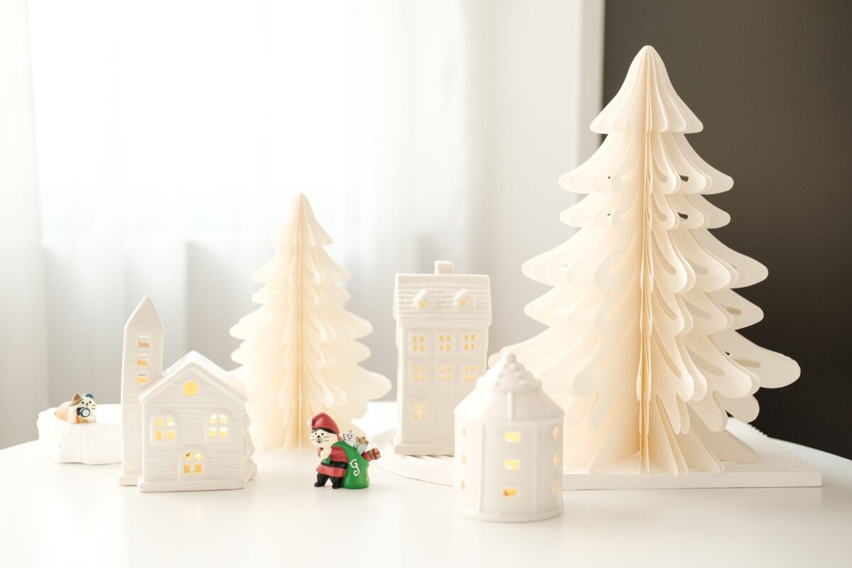 Decoração de parede com papel reciclado para festa