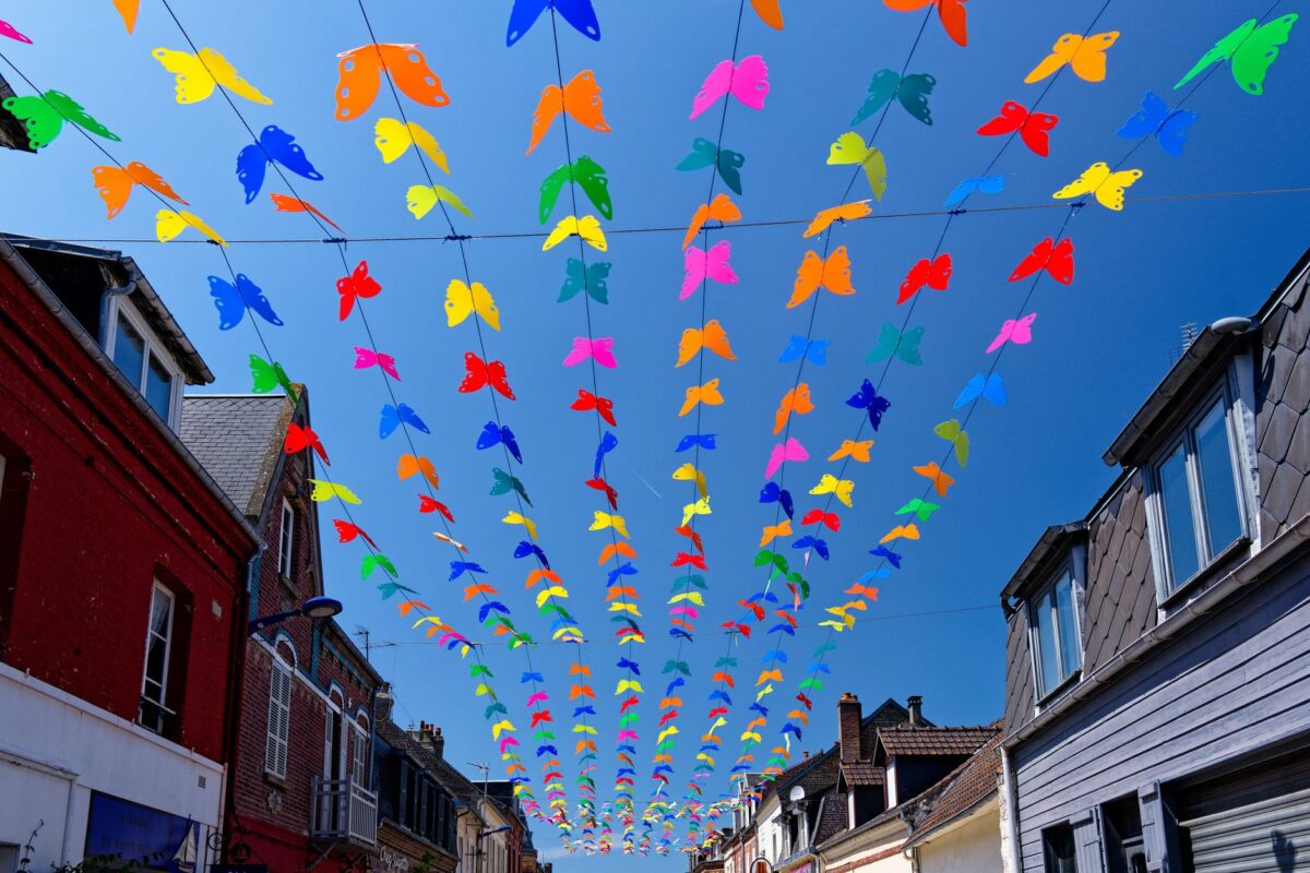 Bandeirinhas coloridas para a Festa Junina