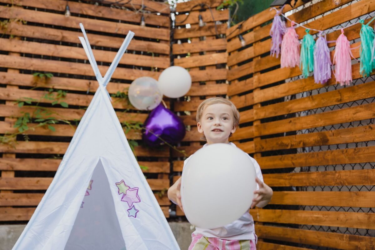 Balões coloridos para aniversário infantil